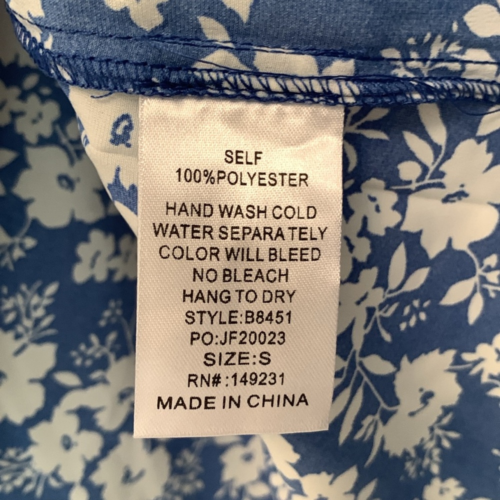 Floral Top - Picture 4 of 6
